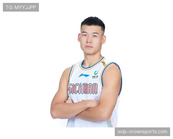 四川金强景菡一持球开发 年轻核心在困境中锻炼决策能力